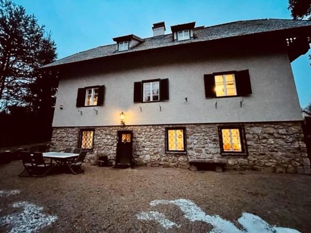 Apartment 81 Weyer *